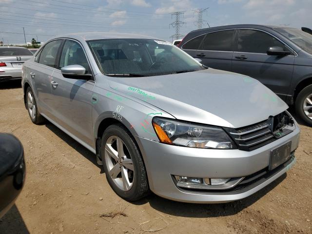Photo 4 from auction – 2015 VOLKSWAGEN PASSAT S with VIN 1VWAT7A33FC094831