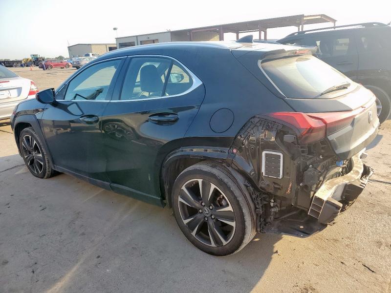 Photo 2 from auction – 2019 LEXUS UX 200 with VIN JTHY3JBHXK2006770