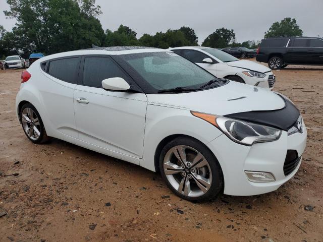 Photo 4 from auction – 2013 HYUNDAI VELOSTER with VIN KMHTC6AD0DU149690
