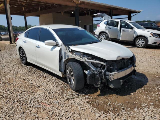 Photo 4 from auction – 2017 NISSAN ALTIMA 2.5 with VIN 1N4AL3AP9HC156580