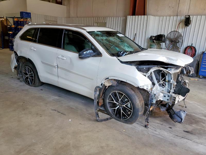 Photo 4 from auction – 2018 TOYOTA HIGHLANDER with VIN 5TDYZRFH1JS279032