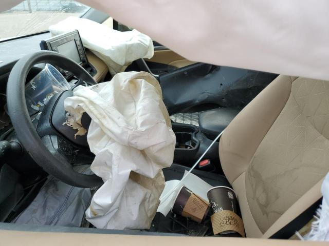 Photo 7 from auction – 2020 TOYOTA RAV4 XLE with VIN JTMW1RFVXLD048438