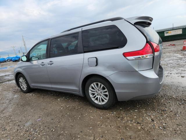 Photo 2 from auction – 2012 TOYOTA SIENNA XLE with VIN 5TDYK3DC6CS246538