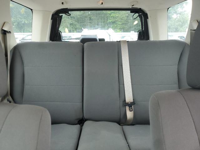 Photo 10 from auction – 2010 FORD ESCAPE XLS with VIN 1FMCU0C74AKA10087