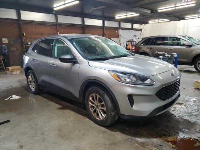 Photo 4 from auction – 2022 FORD ESCAPE SE with VIN 1FMCU9G69NUB69431