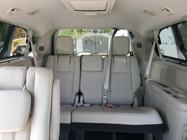 Photo 10 from auction – 2014 CHRYSLER TOWN & COU with VIN 2C4RC1CG2ER232562
