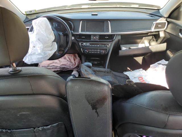 Photo 8 from auction – 2017 KIA OPTIMA EX with VIN 5XXGU4L33HG174705