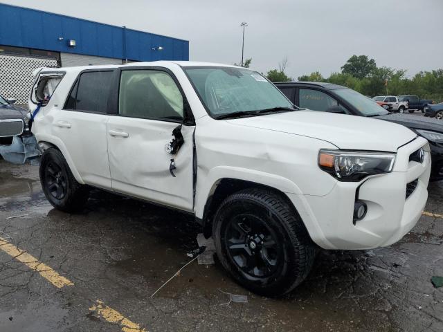 Photo 4 from auction – 2018 TOYOTA 4RUNNER SR with VIN JTEBU5JR2J5506419