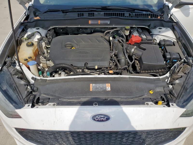 Photo 11 from auction – 2017 FORD FUSION SE with VIN 3FA6P0HD3HR263811