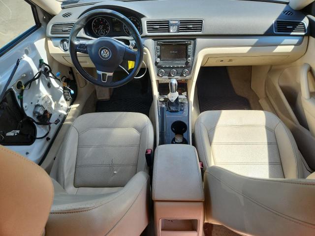 Photo 8 from auction – 2015 VOLKSWAGEN PASSAT S with VIN 1VWAT7A36FC088604