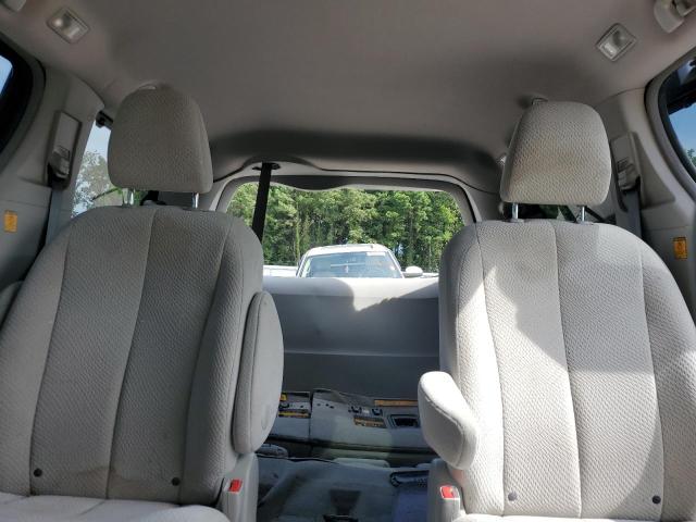 Photo 10 from auction – 2013 TOYOTA SIENNA LE with VIN 5TDJK3DC5DS065109
