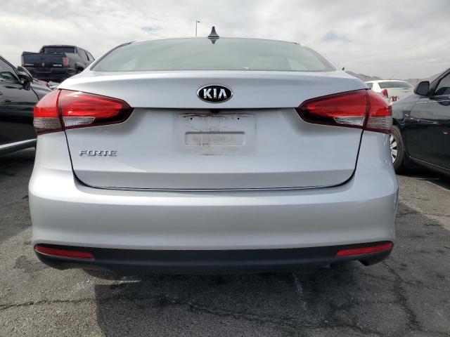 Photo 6 from auction – 2018 KIA FORTE LX with VIN 3KPFK4A71JE281127