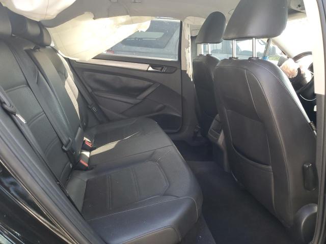 Photo 10 from auction – 2015 VOLKSWAGEN PASSAT S with VIN 1VWAT7A36FC016687