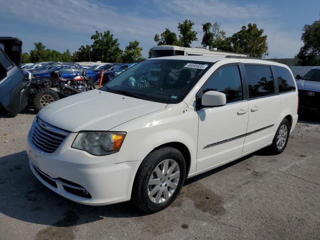 CHRYSLER TOWN & COU 2013 with VIN 2C4RC1BG0DR573748 - Photo from auction