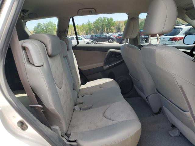 Photo 11 from auction – 2010 TOYOTA RAV4 with VIN JTMBF4DV8AD039420