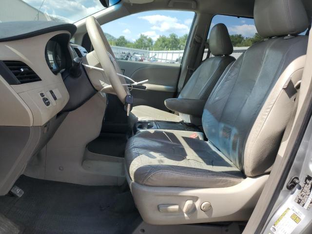 Photo 7 from auction – 2011 TOYOTA SIENNA LE with VIN 5TDKK3DC2BS041609