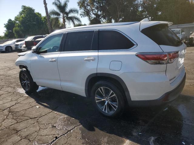 Photo 2 from auction – 2016 TOYOTA HIGHLANDER XLE with VIN 5TDKKRFH3GS127966