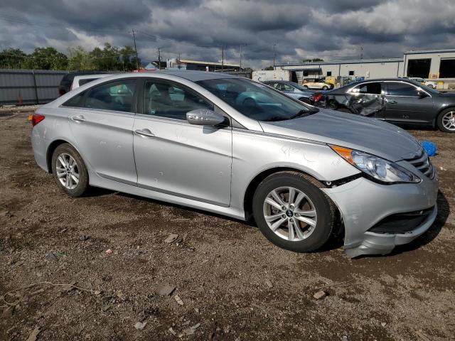 Photo 4 from auction – 2014 HYUNDAI SONATA GLS with VIN 5NPEB4AC6EH902646
