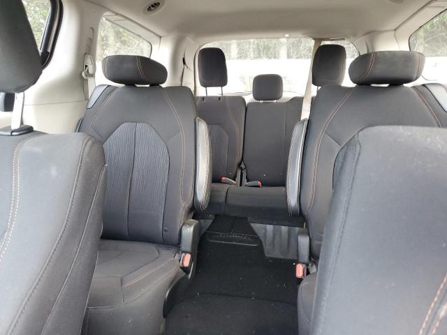 Photo 10 from auction – 2017 CHRYSLER PACIFICA T with VIN 2C4RC1DG6HR550784