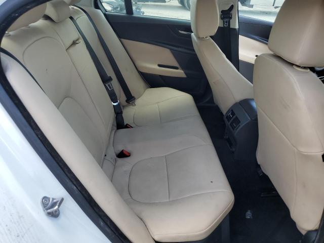 Photo 10 from auction – 2018 JAGUAR XE with VIN SAJAR4FX8JCP27863