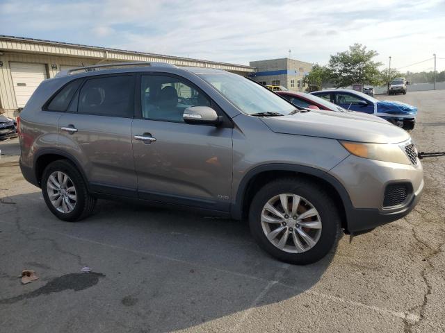 Photo 4 from auction – 2011 KIA SORENTO BASE with VIN 5XYKTDA29BG067751