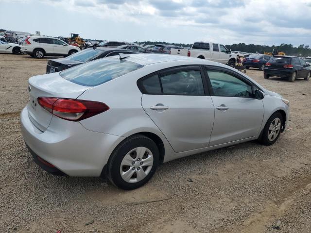 Photo 3 from auction – 2018 KIA FORTE LX with VIN 3KPFK4A72JE219719