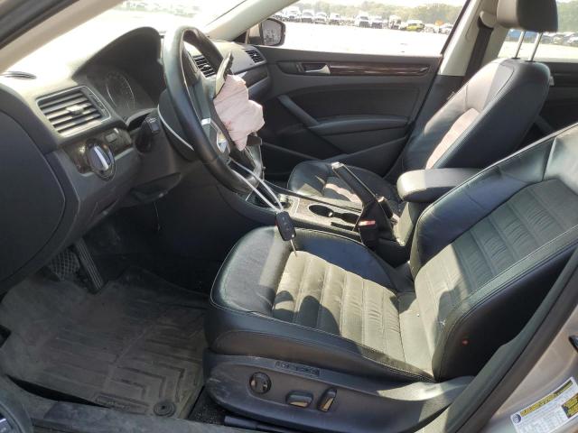 Photo 7 from auction – 2014 VOLKSWAGEN PASSAT with VIN 1VWCT7A39EC025181