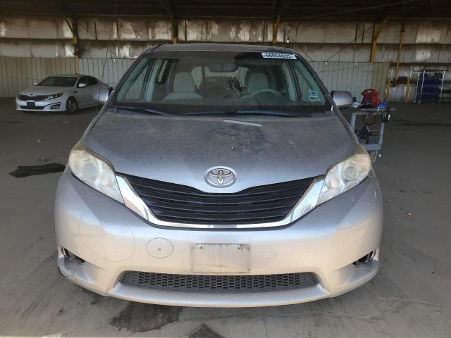 Photo 5 from auction – 2013 TOYOTA SIENNA LE with VIN 5TDKK3DC1DS315367