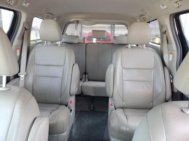 Photo 10 from auction – 2018 TOYOTA SIENNA XLE with VIN 5TDDZ3DC9JS206770