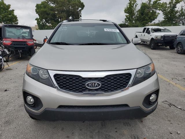Photo 5 from auction – 2013 KIA SORENTO LX with VIN 5XYKTDA60DG417158