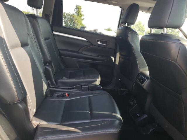 Photo 11 from auction – 2016 TOYOTA HIGHLANDER with VIN 5TDKKRFH1GS140425