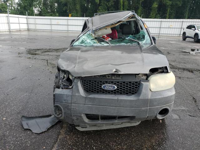 Photo 5 from auction – 2005 FORD ESCAPE XLS with VIN 1FMYU02Z15DA20837