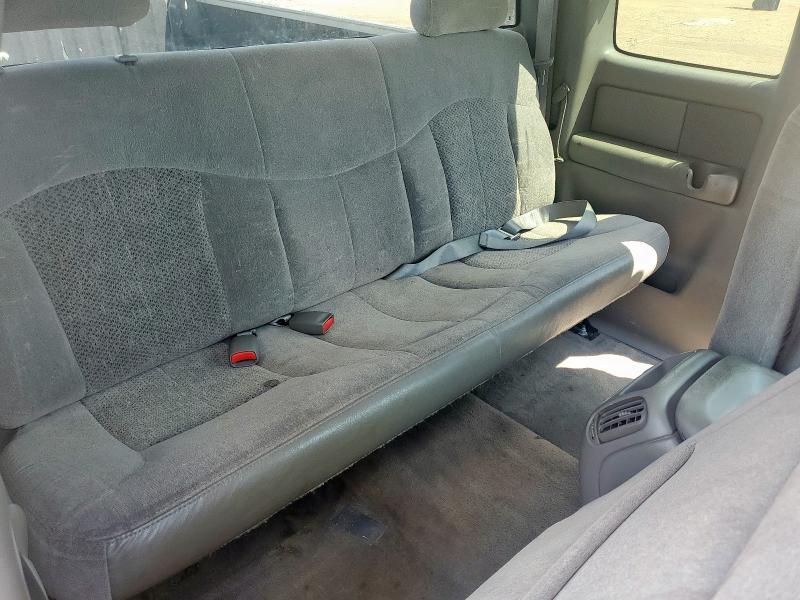 Photo 10 from auction – 2000 CHEVROLET SILVERADO with VIN 2GCEC19T5Y1131196