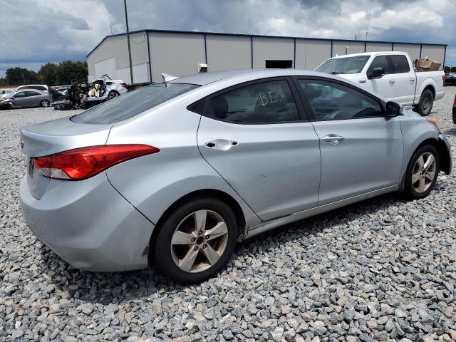 Photo 3 from auction – 2012 HYUNDAI ELANTRA GL with VIN 5NPDH4AE3CH119602