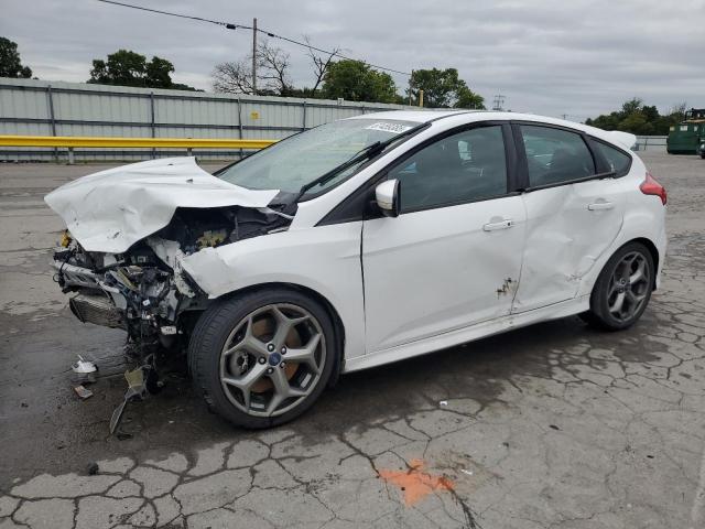 FORD FOCUS ST 2015 with VIN 1FADP3L91FL220592 - Photo from auction