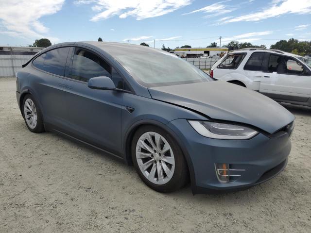 Photo 4 from auction – 2017 TESLA MODEL X with VIN 5YJXCAE23HF050488