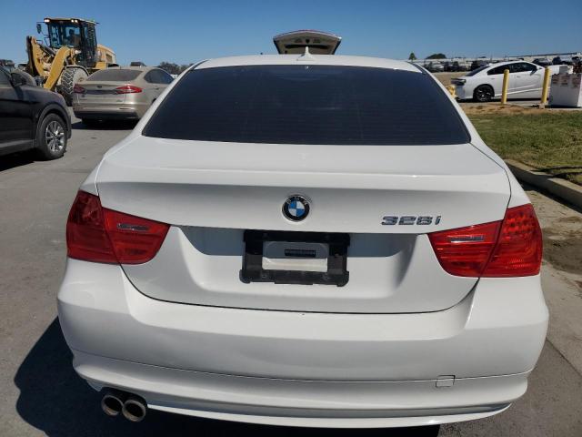 Photo 6 from auction – 2011 BMW 328 I with VIN WBAPH7C53BE678414