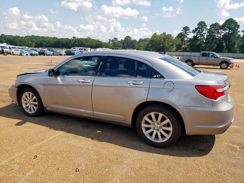 Photo 2 from auction – 2013 CHRYSLER 200 LIMITE with VIN 1C3CCBCG4DN510552