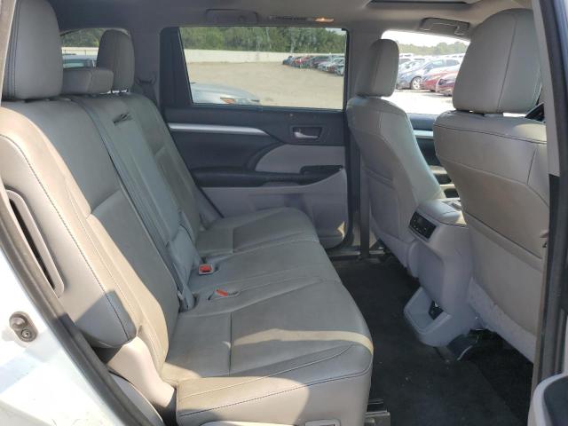 Photo 11 from auction – 2015 TOYOTA HIGHLANDER with VIN 5TDJKRFH1FS188209