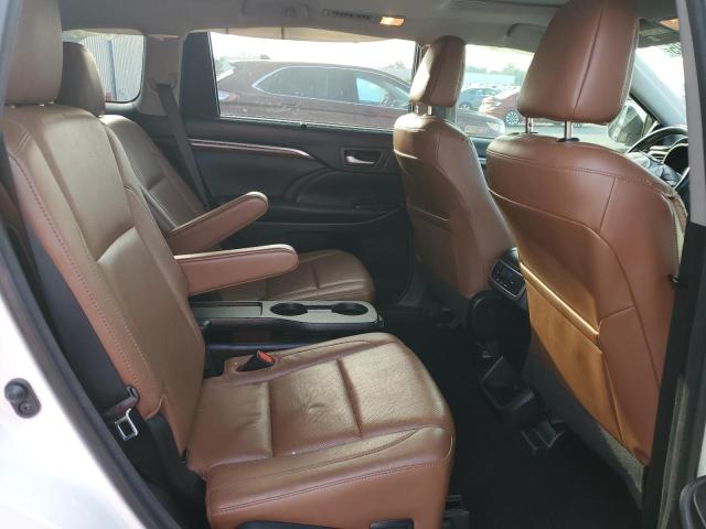 Photo 11 from auction – 2018 TOYOTA HIGHLANDER with VIN 5TDYZRFH2JS273773