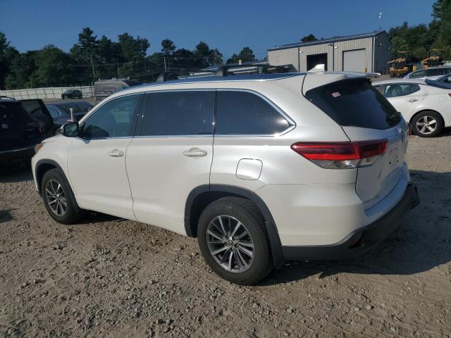 Photo 2 from auction – 2018 TOYOTA HIGHLANDER with VIN 5TDJZRFH8JS888961