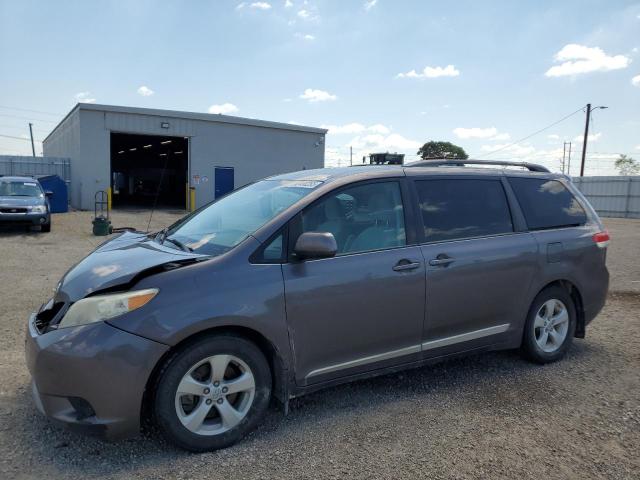 Photo 1 from auction – 2013 TOYOTA SIENNA LE with VIN 5TDKK3DC0DS332046