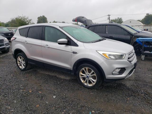 Photo 4 from auction – 2017 FORD ESCAPE SE with VIN 1FMCU9GD4HUD33476