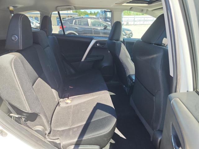 Photo 11 from auction – 2014 TOYOTA RAV4 XLE with VIN 2T3RFREV1EW168098