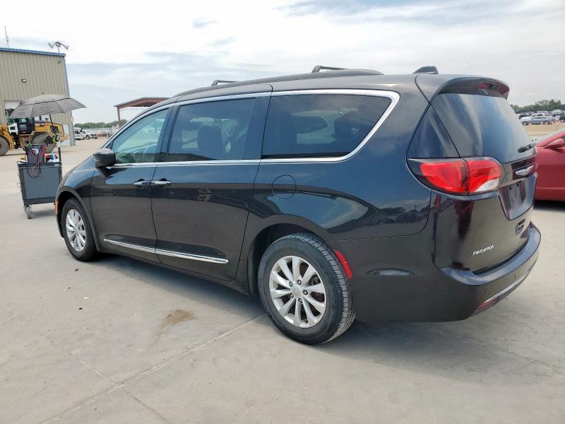 Photo 2 from auction – 2017 CHRYSLER PACIFICA T with VIN 2C4RC1BG7HR642361