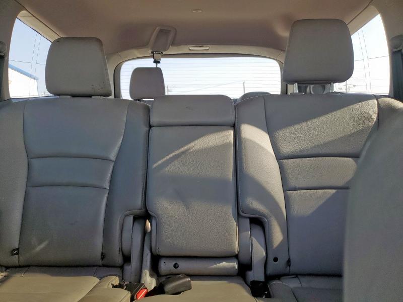 Photo 10 from auction – 2017 HONDA PILOT TOUR with VIN 5FNYF5H98HB044150