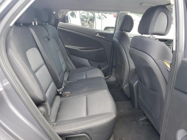 Photo 11 from auction – 2018 HYUNDAI TUCSON SE with VIN KM8J2CA4XJU769502