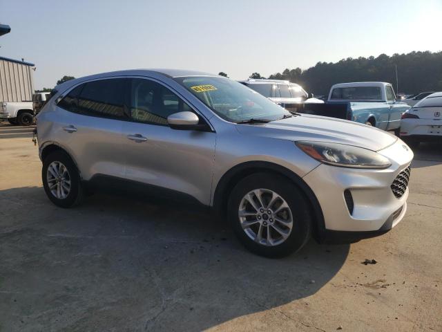 Photo 4 from auction – 2020 FORD ESCAPE SE with VIN 1FMCU0G66LUA59820