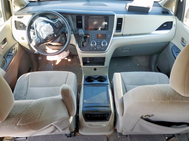 Photo 8 from auction – 2015 TOYOTA SIENNA LE with VIN 5TDKK3DC9FS598233