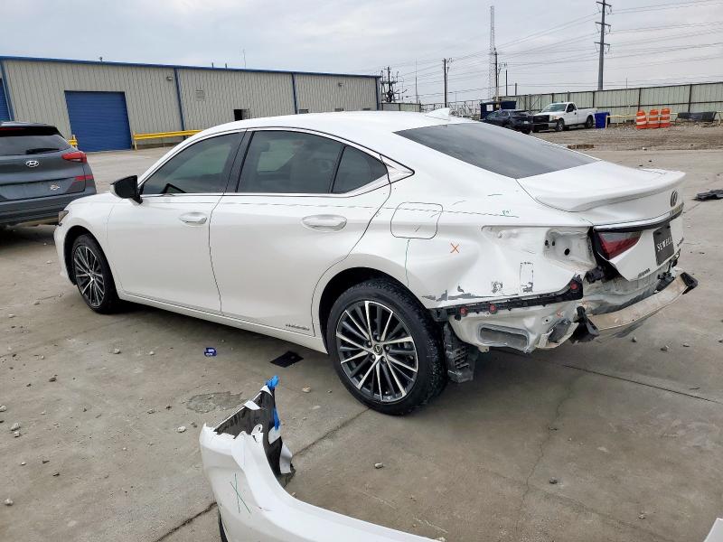 Photo 2 from auction – 2022 LEXUS ES 300H BA with VIN 58ADA1C15NU024436